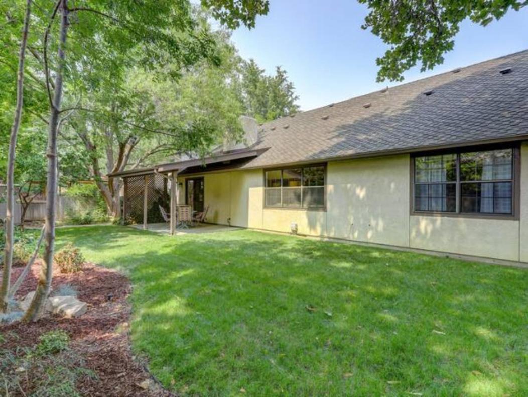 Experience Nirvana With Artwork Collections From Around The Globe Located In Lakewood Neighborhood In Se Boise Next To A Park, Minutes From Bown Crossing And The Boise River, 10 Minutes To Downtown, 4 Beds, Sleeps 8, Pets Welcome In Large Fenced In Y エクステリア 写真