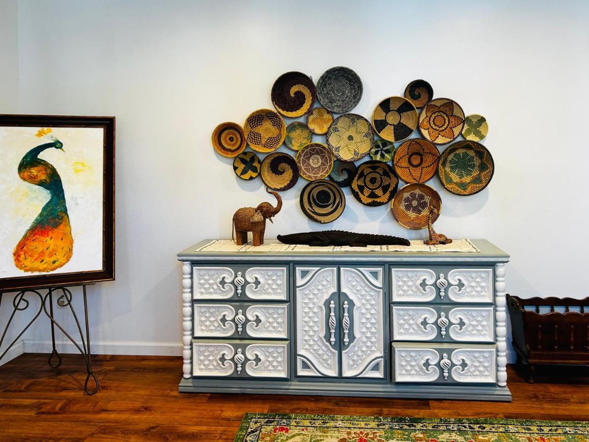 Experience Nirvana With Artwork Collections From Around The Globe Located In Lakewood Neighborhood In Se Boise Next To A Park, Minutes From Bown Crossing And The Boise River, 10 Minutes To Downtown, 4 Beds, Sleeps 8, Pets Welcome In Large Fenced In Y エクステリア 写真